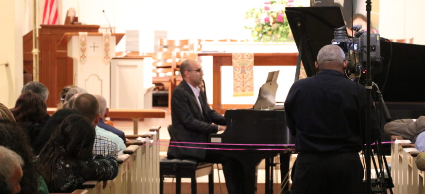 Pianist Fadi Deeb performs at UPA benefit concert for Gaza.