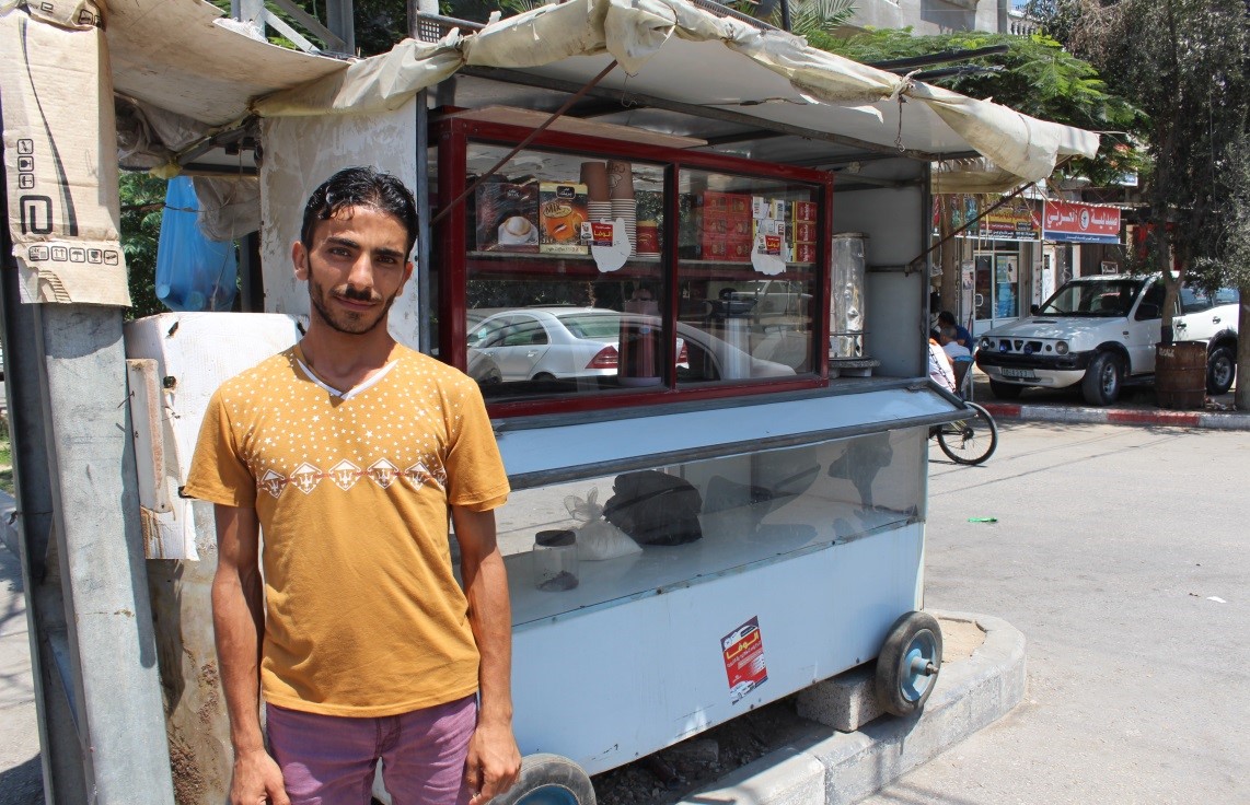 Ahmed with his cart in Gaza.